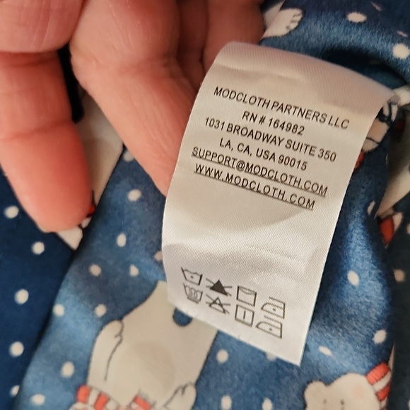 Modcloth Positive First Impressions Polar Bear Blouse Size 1X - Picture 13 of 14